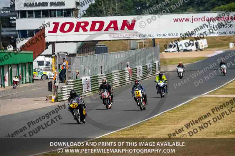 Vintage motorcycle club;eventdigitalimages;mallory park;mallory park trackday photographs;no limits trackdays;peter wileman photography;trackday digital images;trackday photos;vmcc festival 1000 bikes photographs